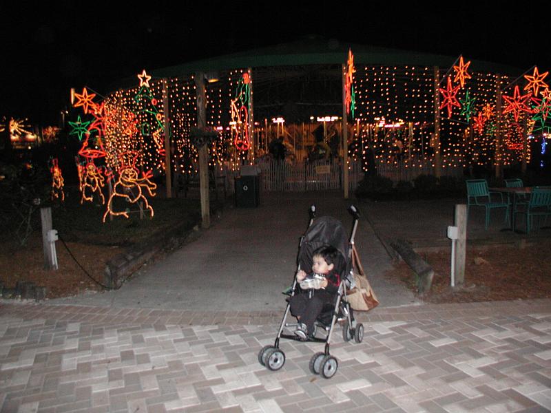 PC300082.JPG - Alone with the lights