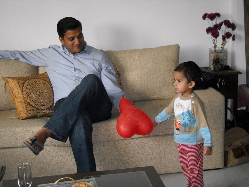 DSCN0061.JPG - Udit and Anay