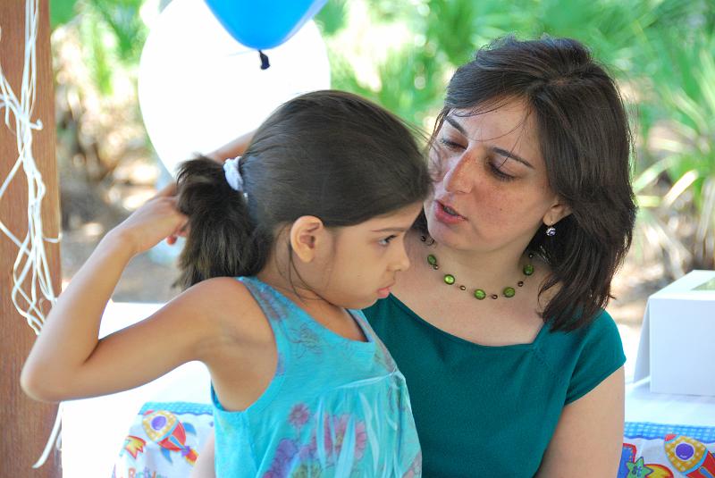 DSC_0657.JPG - Nandi and Aditi