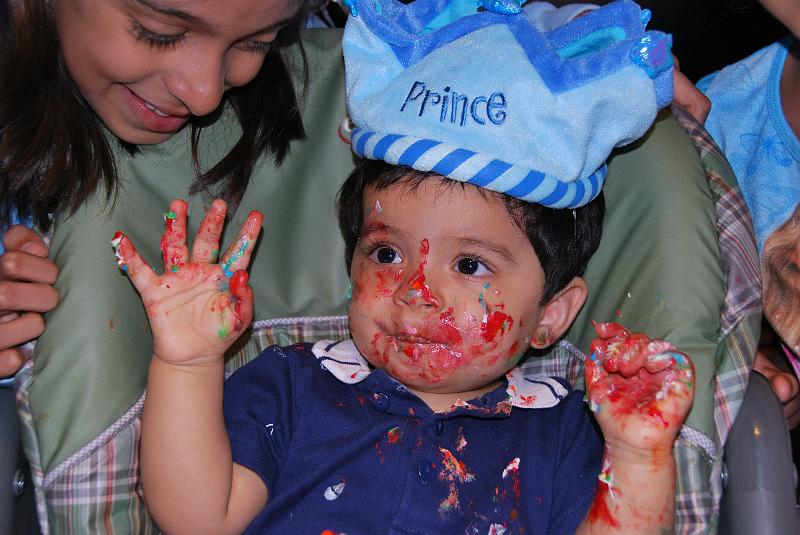 DSC_0835.JPG - Not much of the face is left uncovered