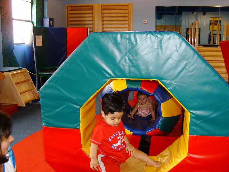 HPIM0185.JPG - In the rolly thing