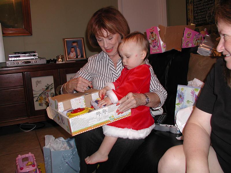 PC250080.JPG - Her is Hannah opening her presents