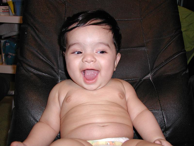 PB080025.JPG - One happy kid