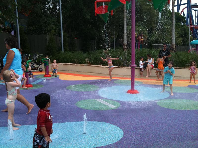 IMG_0317.JPG - At the spray park in Bucsh Gardens