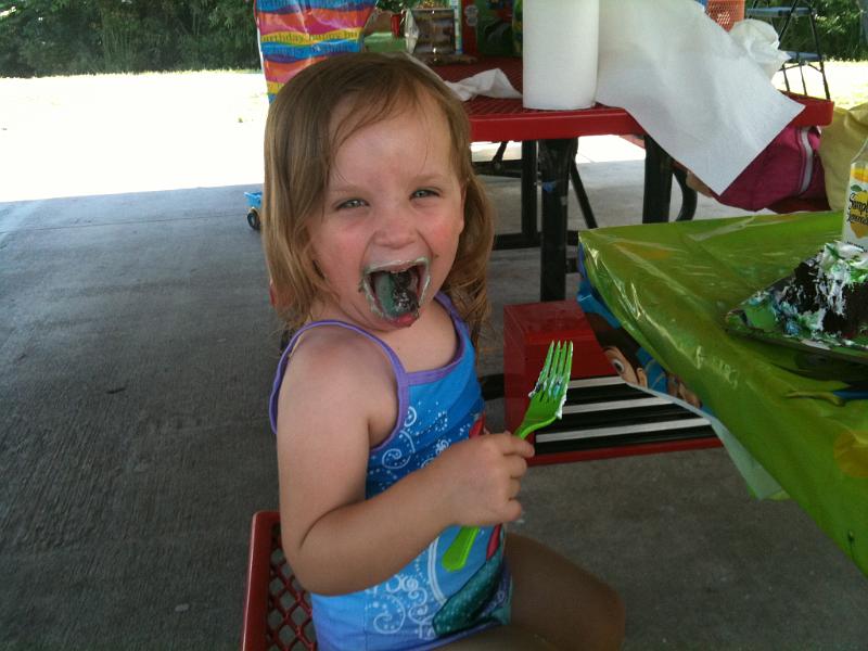 IMG_0343.JPG - And on her tongue