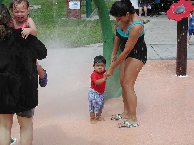 P8230139.JPG - Hannah does not think so much of the water and Rohan is giving his tough look. Actually they both enjoy it.