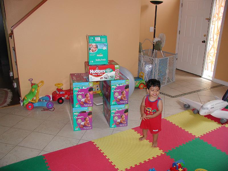 P9070220.JPG - And heavier than him